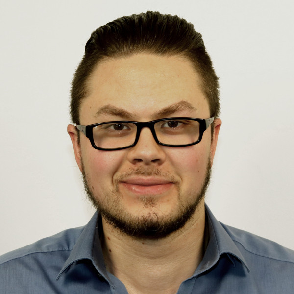 Hi Leute ich bin‘s wieder, Dennis. Das...